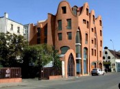 Inwestycje budowlane w Gdańsku - Krzywy Hotel.