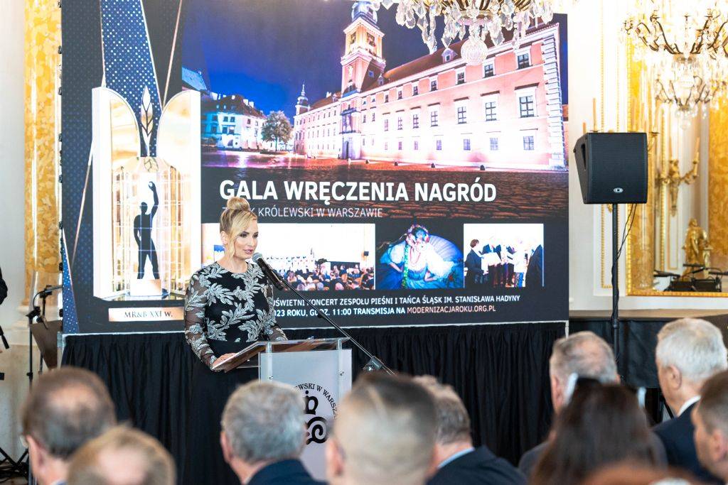 Wręczenia Nagród XXVII edycji Ogólnopolskiego Konkursu Otwartego „Modernizacja Roku & Budowa XXI w.” zdj. 1