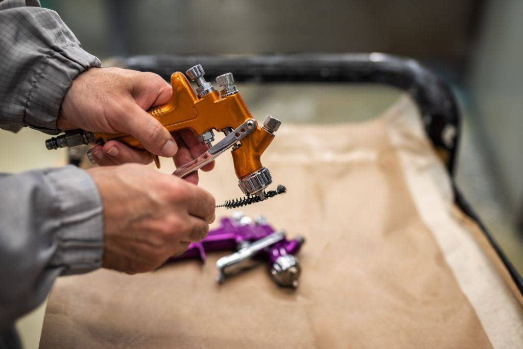 Jak dbać o pistolet malarski? Porady fachowców zdj. 1